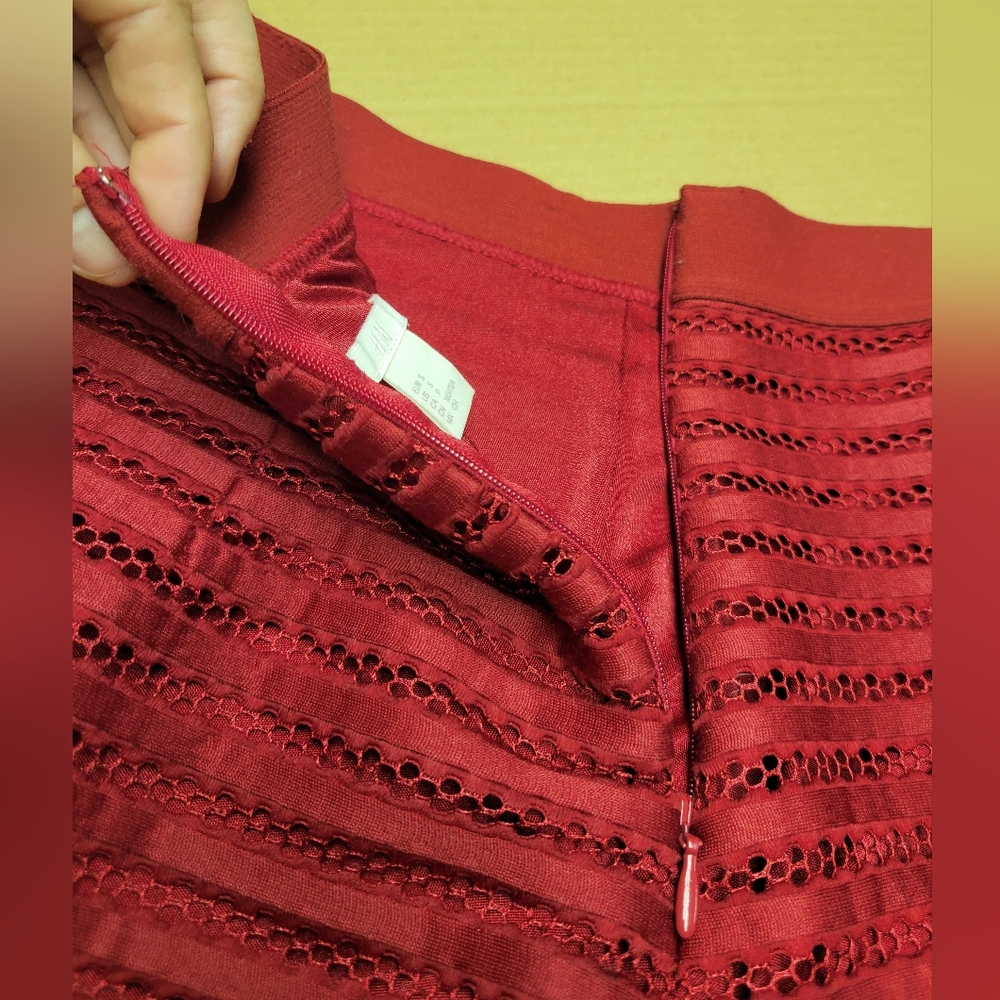 H&M Sz Sm Skirt 2 Layers Red - image 7